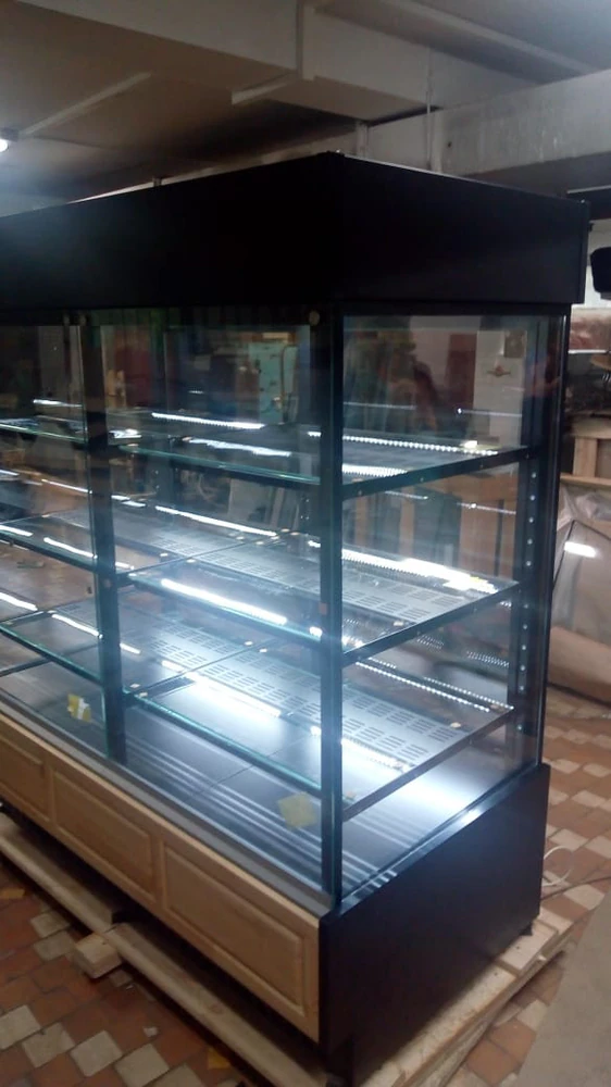 Кондитерская витрина SWEET BL из металла 1900